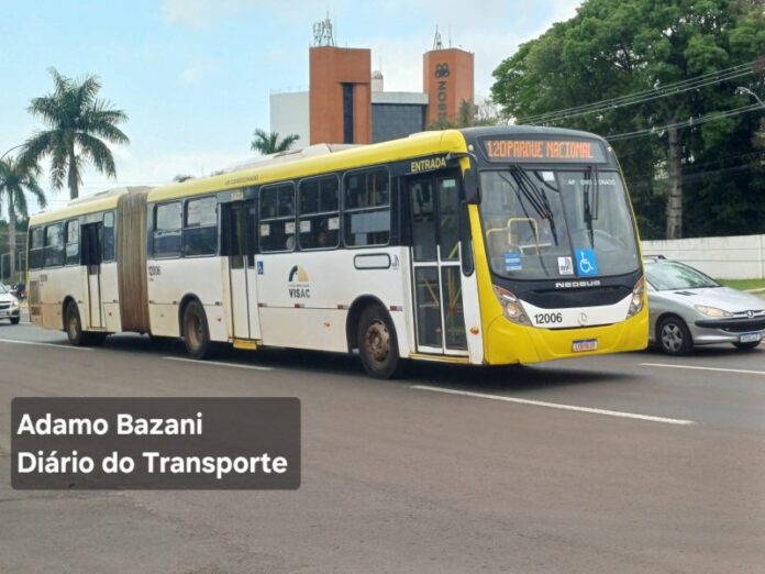 Greve no transporte termina e ônibus voltam a operar em Foz do Iguaçu (PR) nesta terça-feira (28)