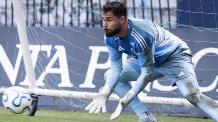 Irritado com Walace? Matheus Cunha responde após polêmica no Cruzeiro e fala em honestidade e trabalho: 'Tenho caráter'