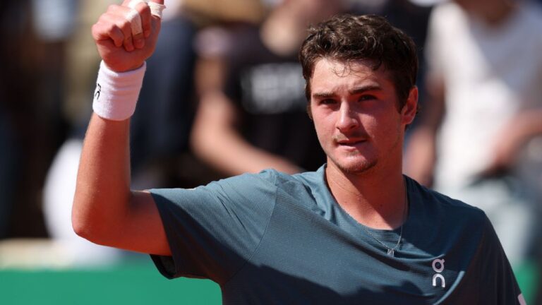 João Fonseca domina, despacha Berrettini e vai às quartas no Masters 1000 de Monte Carlo