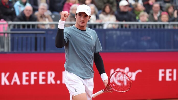 João Fonseca domina, despacha Rinderknech e avança às quartas do ATP 500 de Munique