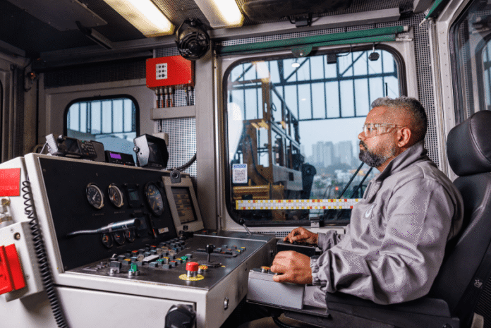 Linhas 4-Amarela, 5-Lilás, 8-Diamante e 9-Esmeralda estão com mais de 260 oportunidades entre vagas internas e inscrições para cursos profissionalizantes gratuitos em parceria com o SENAI