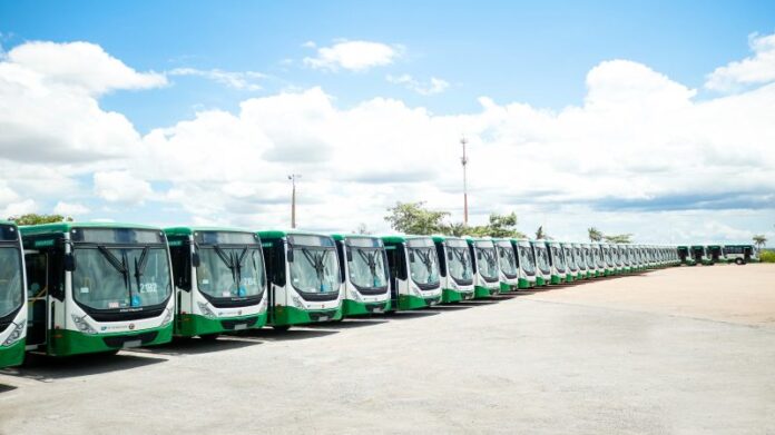 Mercedes-Benz OF 1721 é escolhido para renovação de frota de ônibus urbanos em Cuiabá (MT)