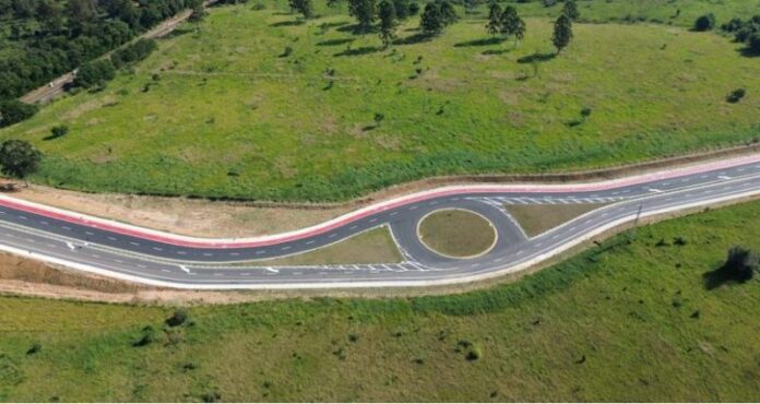 Nova via estrutural é inaugurada em Pindamonhangaba com aporte de R$ 12 milhões do Estado