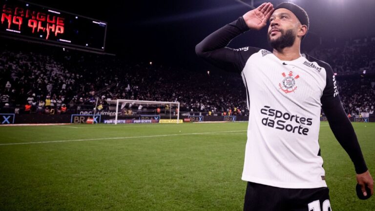 OPINIÃO: Dever R$ 42 milhões para um jogador é vergonha, dever isso para Memphis é fazer Corinthians rastejar