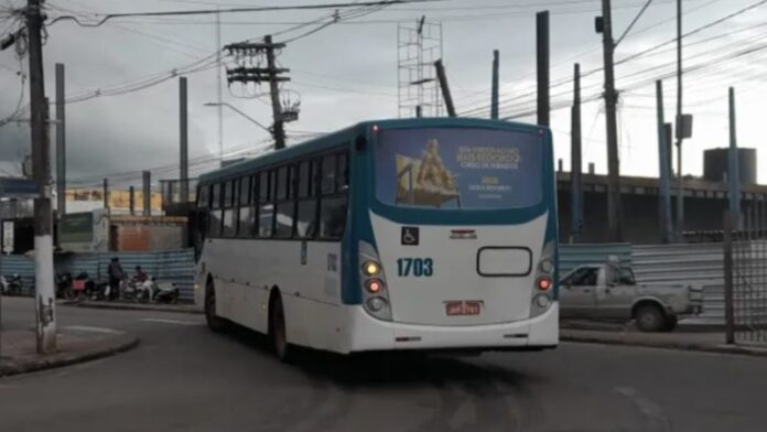 Rio Branco (AC) entra em situação de emergência no transporte público após suspensão total dos ônibus