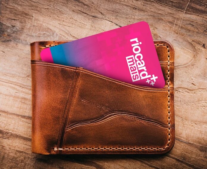 Riocard Mais transforma show de Shakira em cartão colecionável