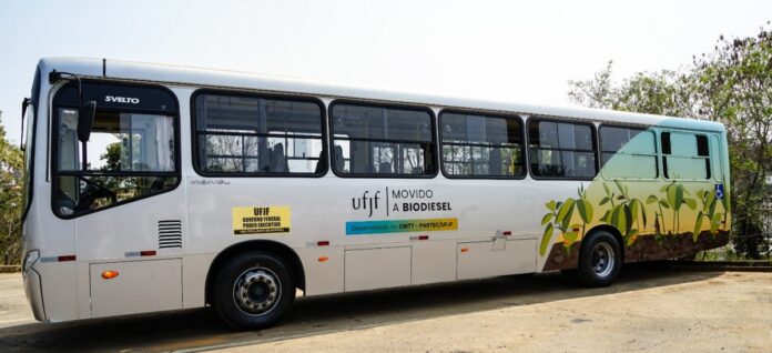 Produtores de biodiesel de ônibus e caminhões terão de colocar ao menos 1% de “óleo de cozinha usado” no combustível
