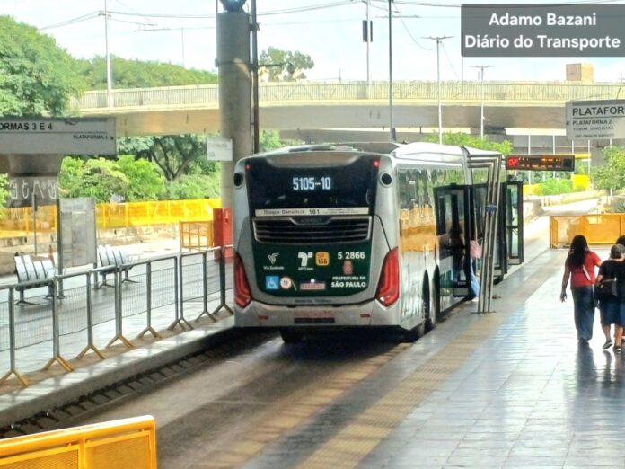setor de transporte teria de contratar mais de 250 mil profissionais, diz CNT