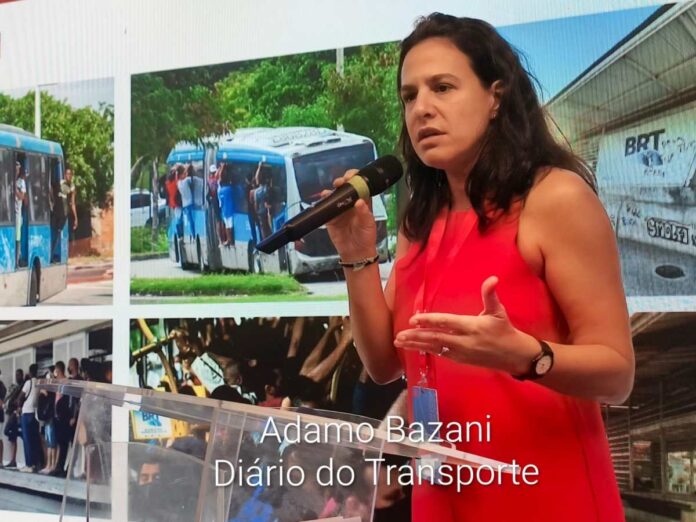 Combate à evasão de tarifas e ao vandalismo nos transportes públicos vai além de reforçar policiamento, mostra BRT do Rio de Janeiro