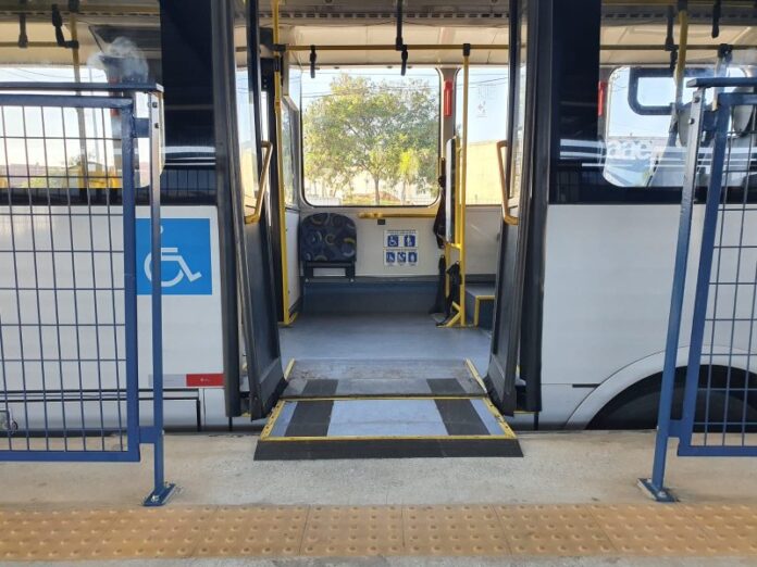 BRT Sorocaba (SP) amplia recursos de acessibilidade com toda a frota e terminais adaptados