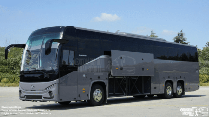 Higer inicia vendas de nova série de ônibus monoblocos a diesel na Europa. Brasil terá monoblocos rodoviários de alto padrão, mas elétricos