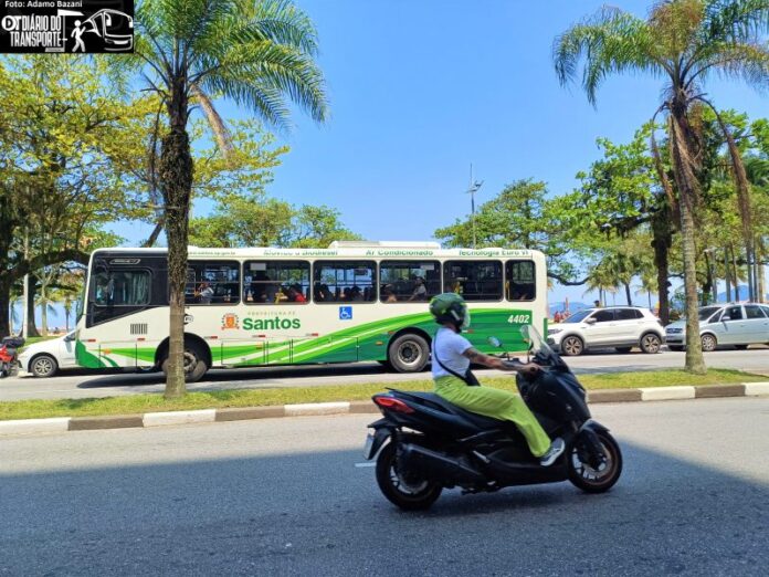 Lula afrouxa regras sobre mototáxis e anuncia R$ 30 bilhões para motoristas de aplicativo e taxistas comprarem carros 0 km