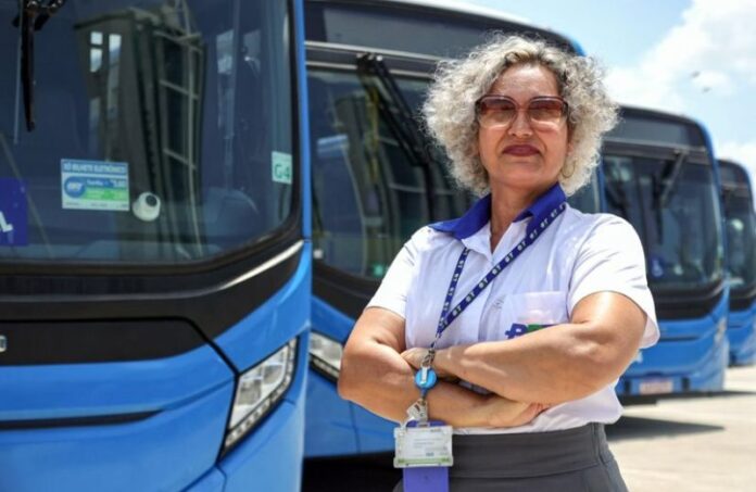 Salvador amplia presença feminina no transporte público e registra crescimento de 130% em dois anos