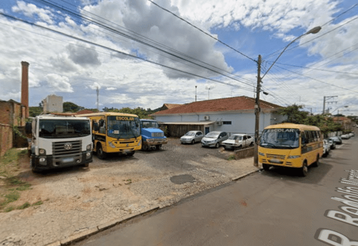 São Simão (SP) abre licitação para contratação de ônibus e vans para transporte intermunicipal eventual